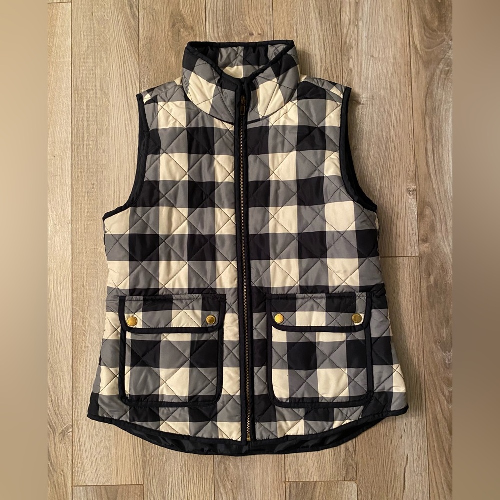 Women’s navy blue plaid vest size Med.
